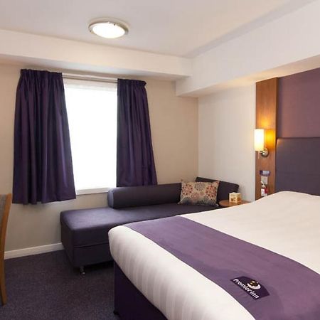 Premier Inn Sittingbourne Kent Exteriör bild