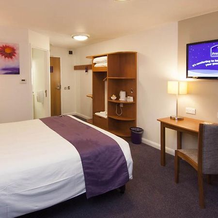 Premier Inn Sittingbourne Kent Exteriör bild