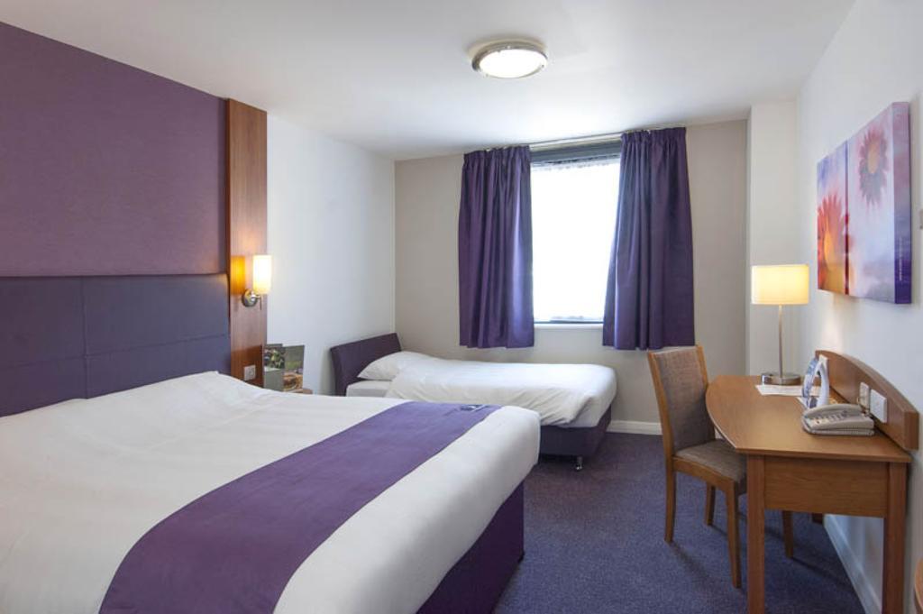 Premier Inn Sittingbourne Kent Rum bild