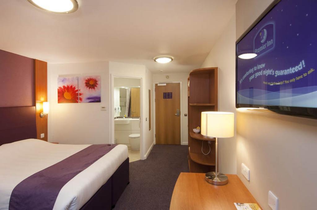 Premier Inn Sittingbourne Kent Exteriör bild
